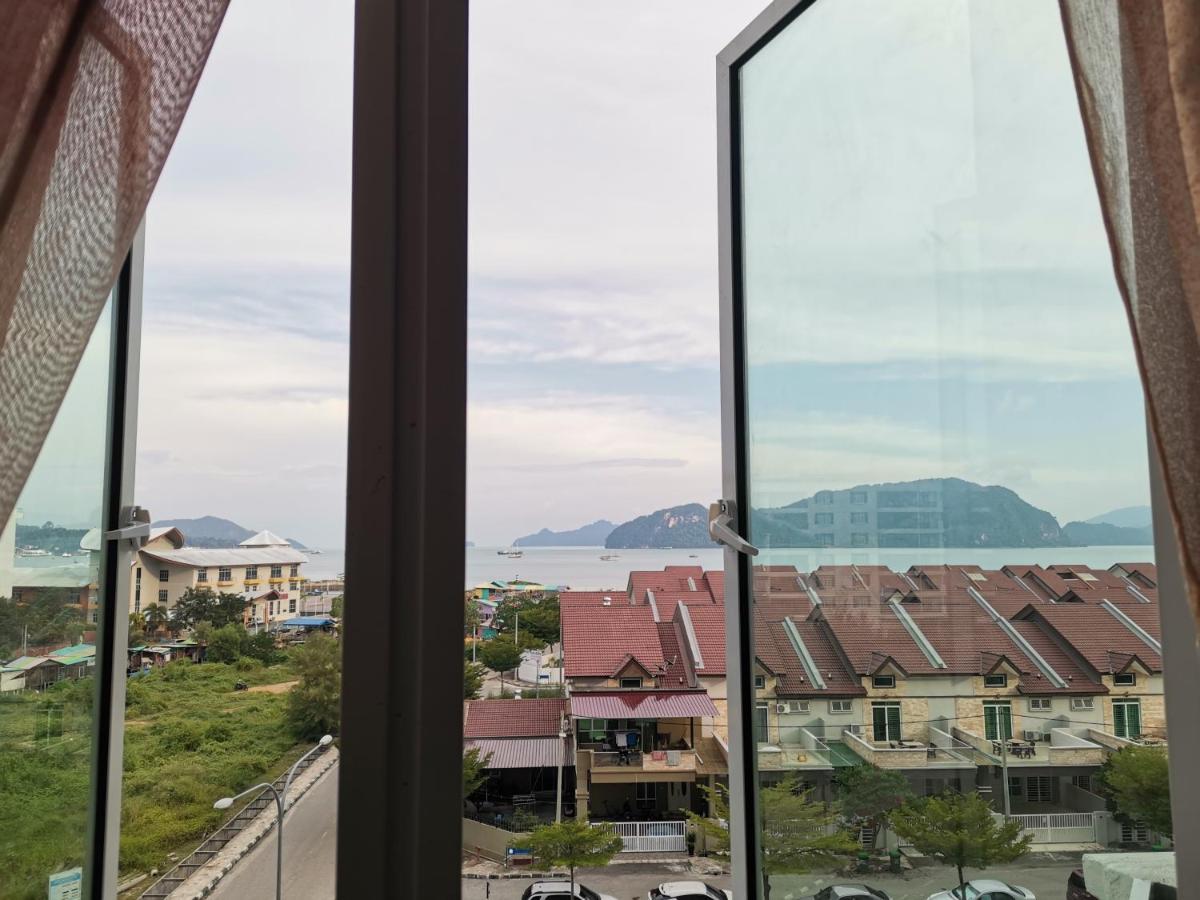 Cd Seaview Apartment Kuah Exteriör bild